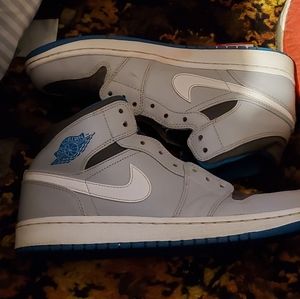 Nike Shoes - Jordan 1 Retro Nike Shoes - Jordan 1 Retro